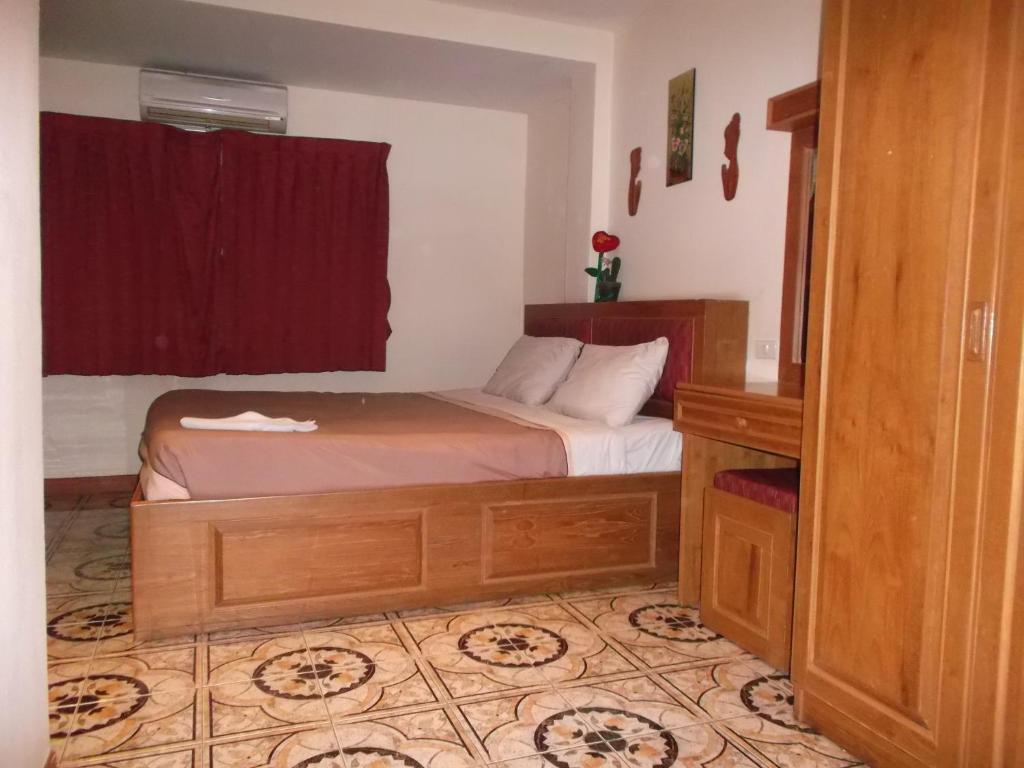 Chaiyapoon Inn Pattaya Room photo